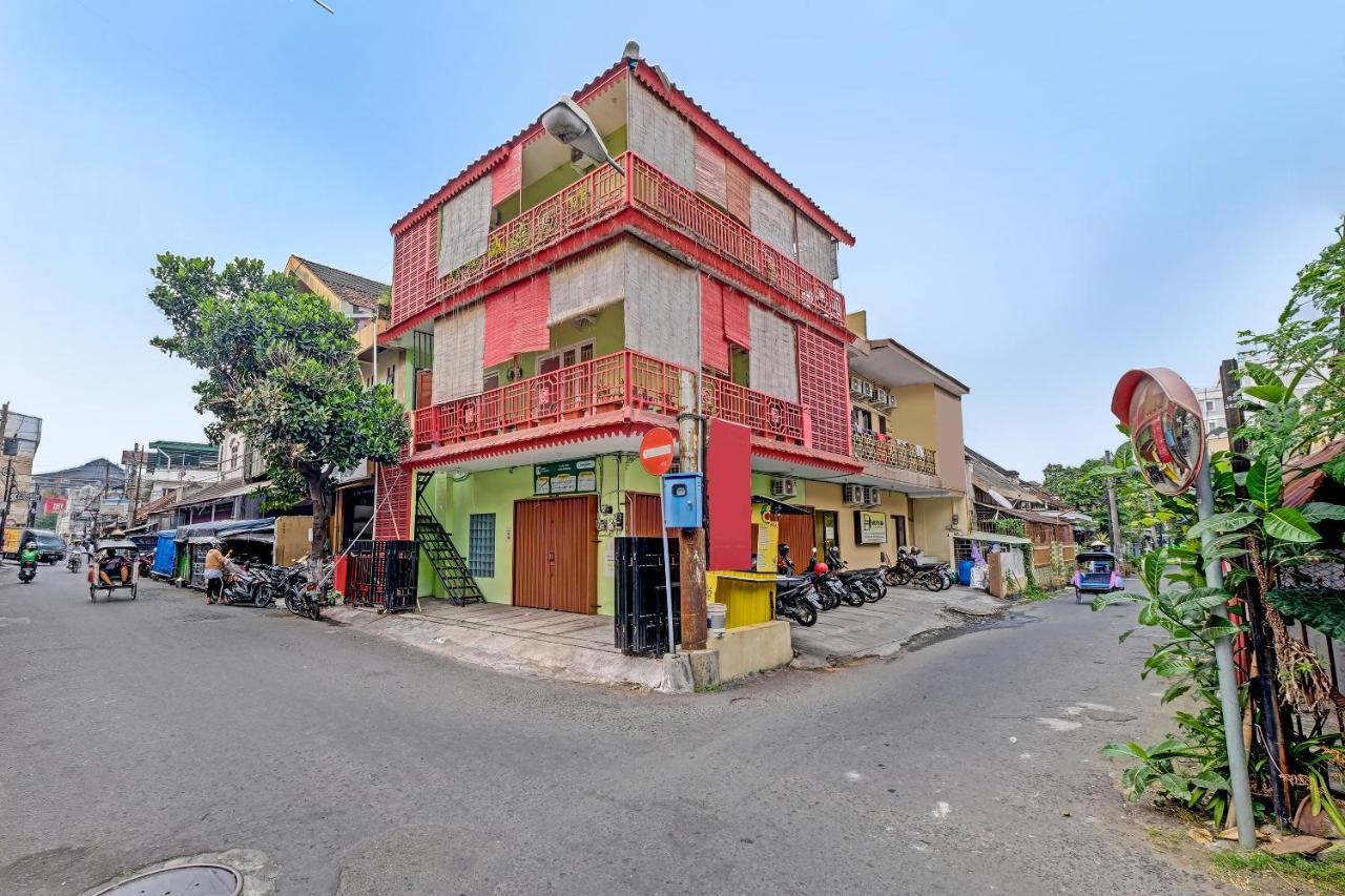Oyo 91532 Malioboro Guesthouse Yogyakarta Bagian luar foto