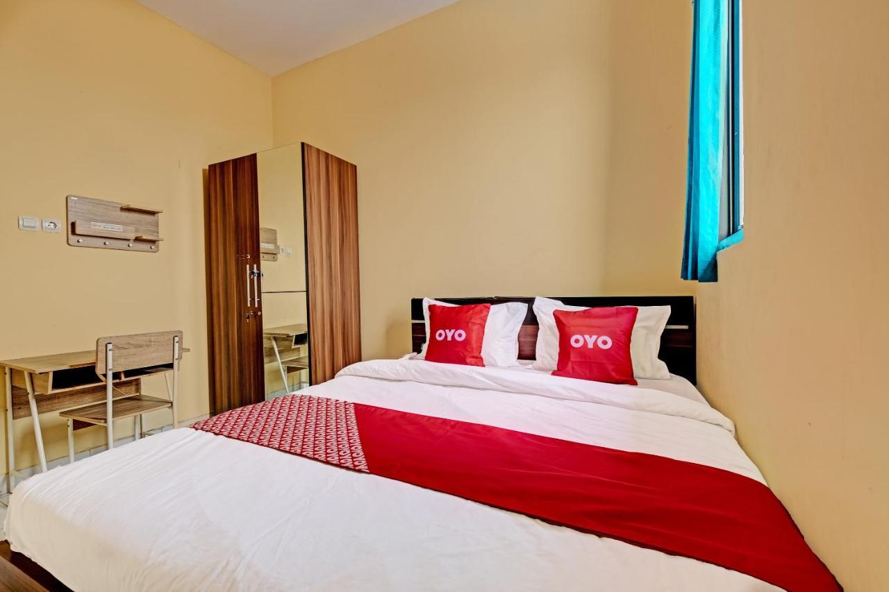 Oyo 91532 Malioboro Guesthouse Yogyakarta Bagian luar foto