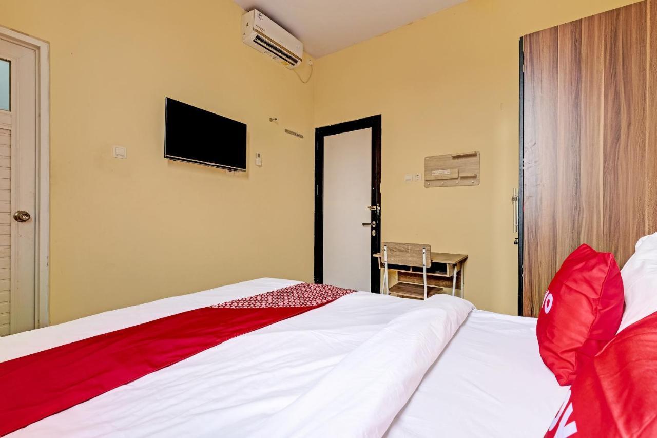 Oyo 91532 Malioboro Guesthouse Yogyakarta Bagian luar foto